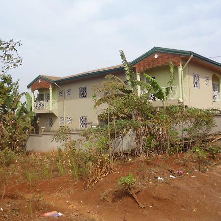 Residence Pascale Bafoussam Exteriör bild