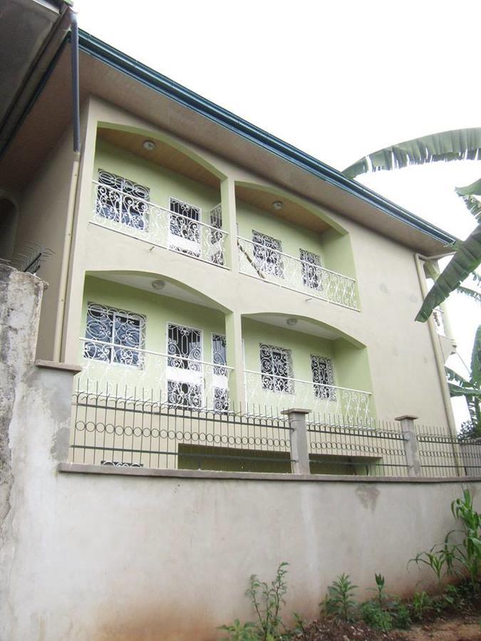 Residence Pascale Bafoussam Exteriör bild